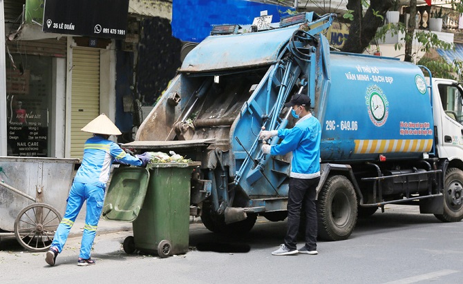 Hà Nội triển khai hoạt động vệ sinh môi trường phòng chống dịch năm 2023