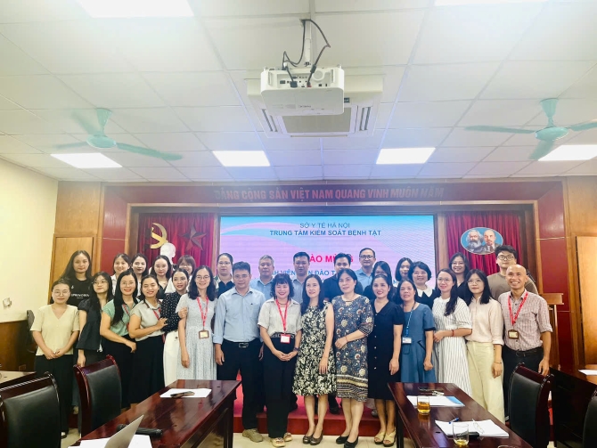 78 sinh viên Trường Đại học Y Hà Nội thực tập tại CDC Hà Nội