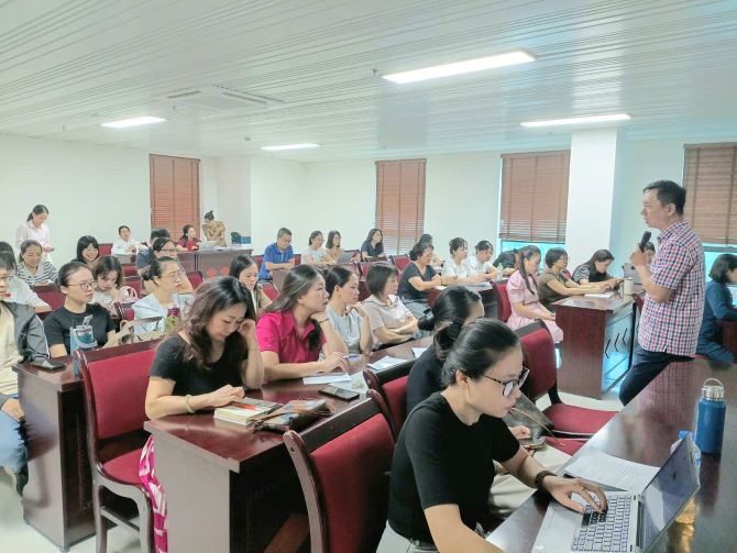 CDC Hà Nội tập huấn chuyên môn về kiểm tra, giám sát, ngoại kiểm chất lượng nước sạch cho cán bộ y tế cơ sở