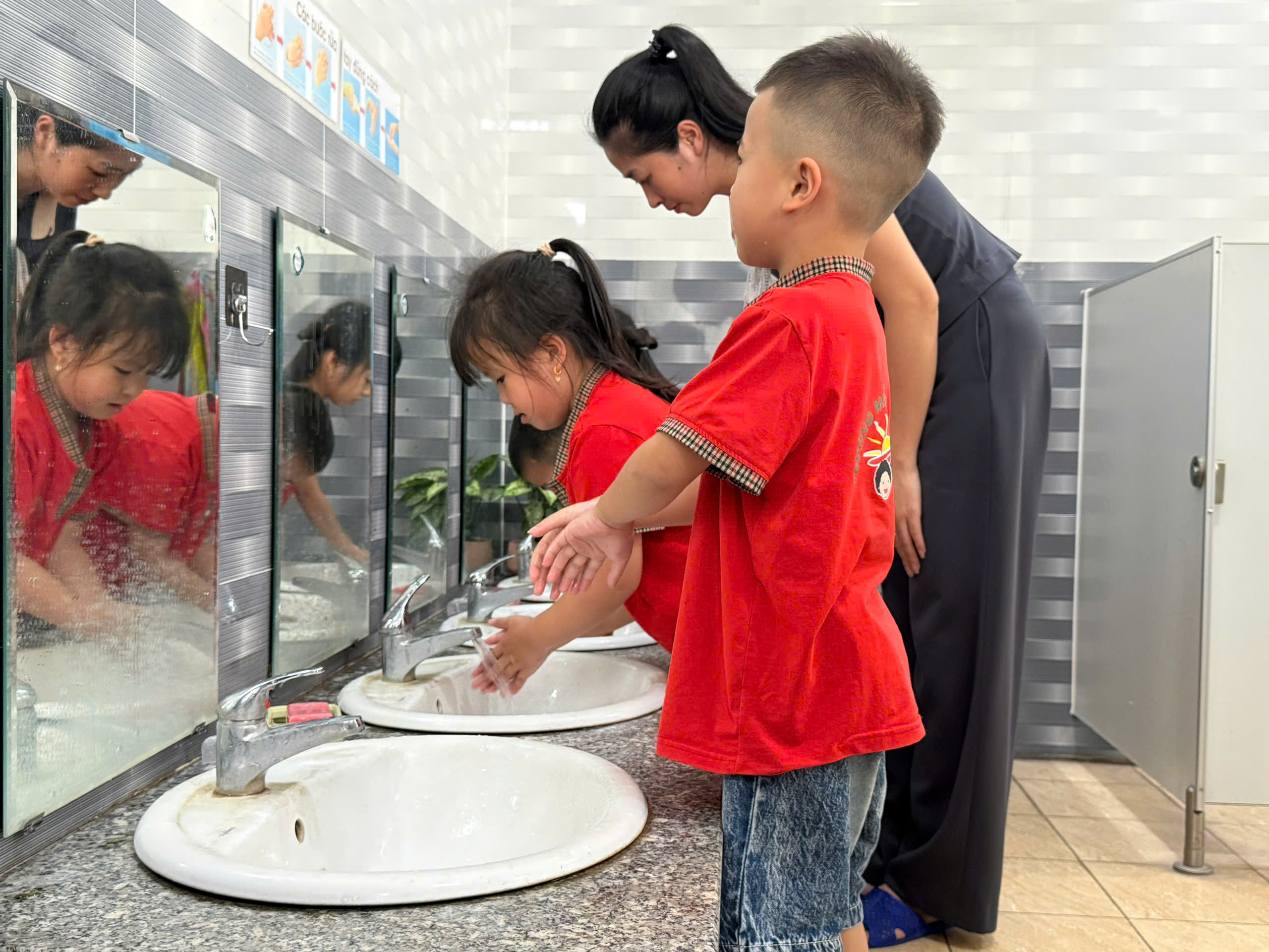Để trẻ khỏe mạnh đến trường: Phòng bệnh chủ động từ những điều đơn giản nhất