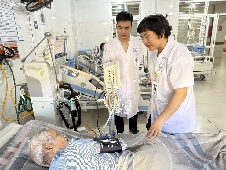 Chung tay bảo đảm an toàn người bệnh, chăm sóc sức khỏe trọn đời