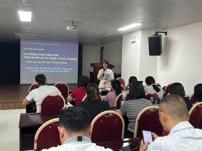 Hà Nội cập nhật kiến thức sàng lọc, phát hiện sớm bệnh không lây nhiễm cho cán bộ y tế tuyến cơ sở