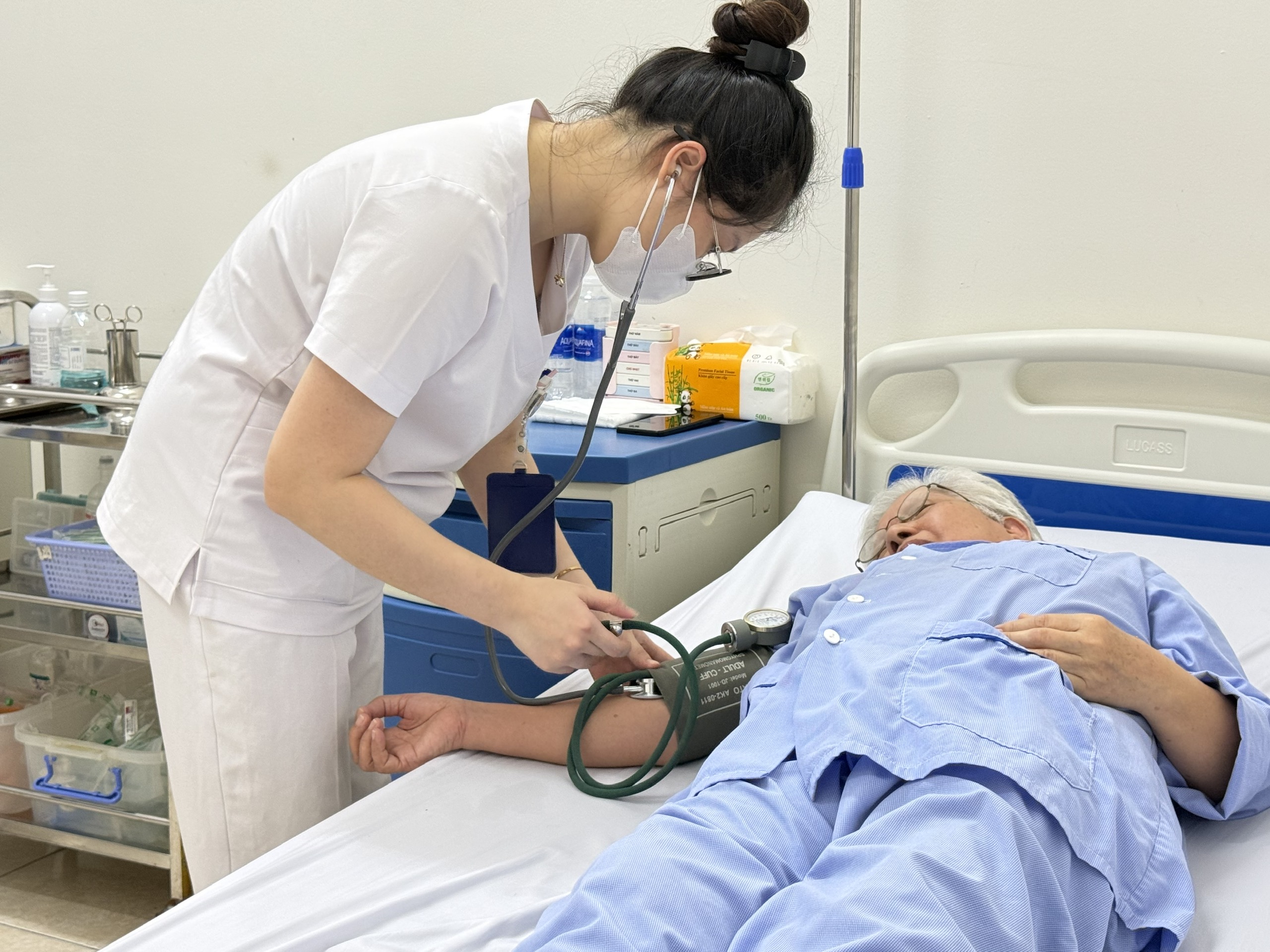 Dinh dưỡng khoa học kiểm soát tăng huyết áp, phòng ngừa biến chứng